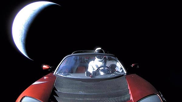  รถสปอร์ตเทสล่า ที่ SpaceX ส่งขึ้นอวกาศ