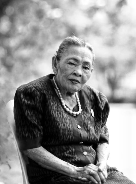  สุคนธ์ พรพิรุณ 