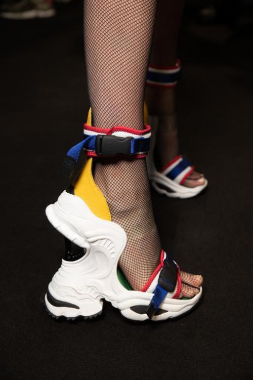 ดราม่า Vogue Paris