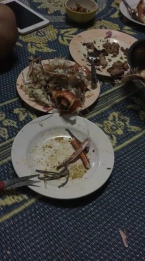 กุ้งแม่น้ำยัดตะกั่ว