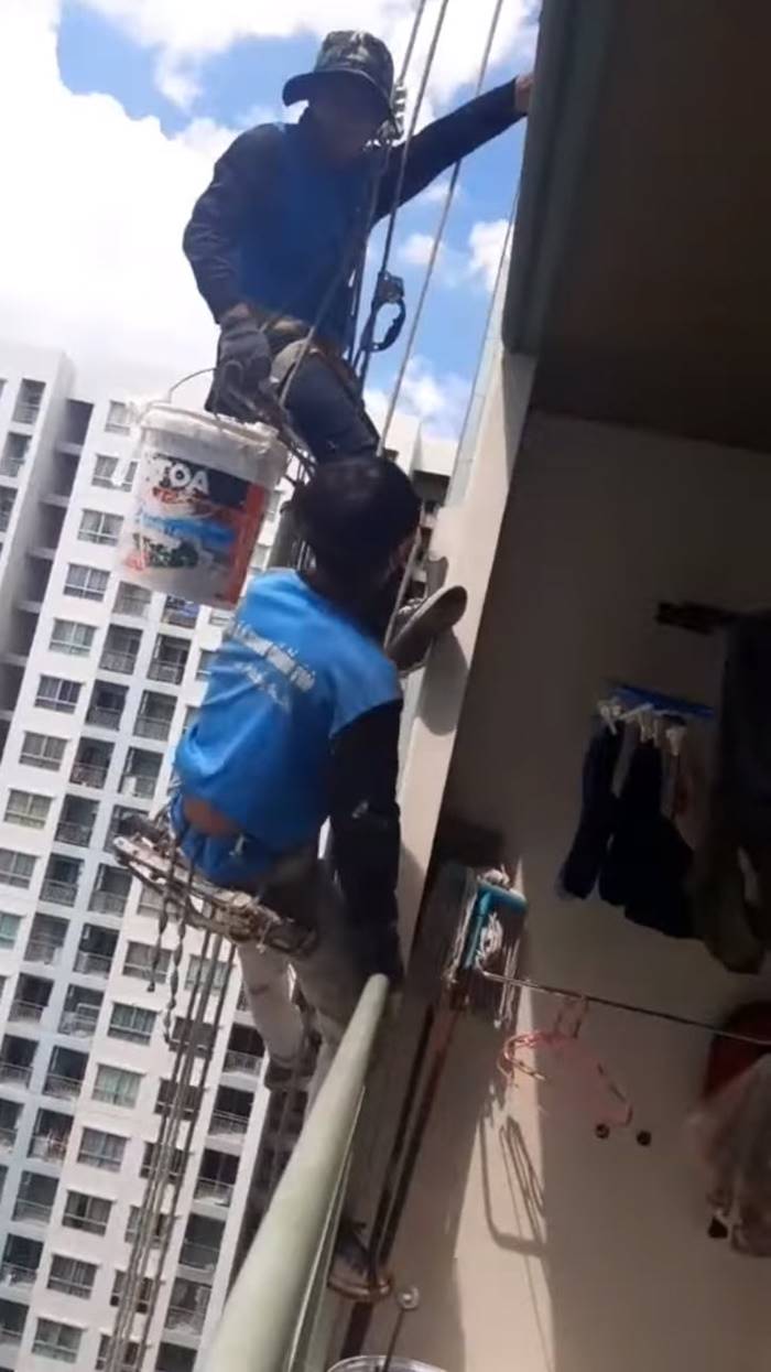 ตัดเชือก, คอนโด