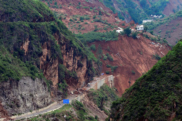 แผ่นดินไหวที่จีน ยูนนาน เกิดอาฟเตอร์ช็อกกว่า 400 ครั้ง