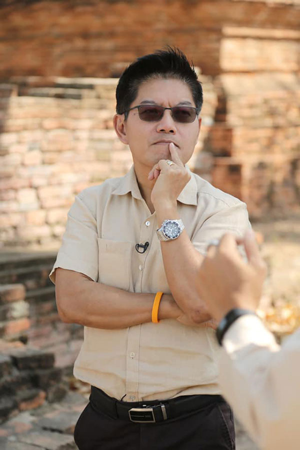 กนก