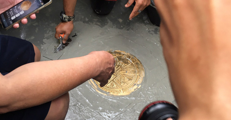 หมุดคณะราษฎร