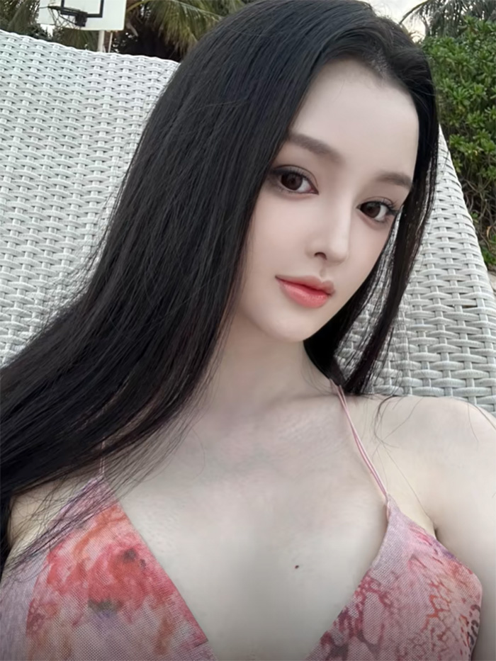 ว่อนภาพ นศ นางฟ้า สวยจนคนนึกว่า AI 