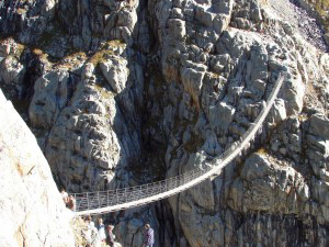 10 อันดับสะพานที่น่ากลัวที่สุดในโลก