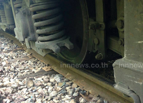 รถไฟตกราง จ.ลำปาง ซ้ำรอยจุดเดิม โชคดีไร้เจ็บ