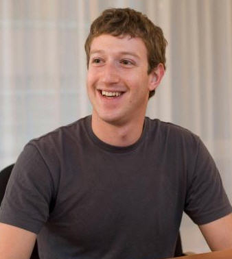 มาร์ค ซัคเกอร์เบิร์ก ผู้ก่อตั้ง Facebook