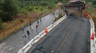 แผ่นดินไหวเม็กซิโก