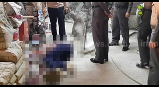 แท็กซี่ขับรถชนตำรวจ