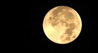 พระจันทร์สีเลือด