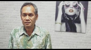 น้าต๋อยเซมเบ้