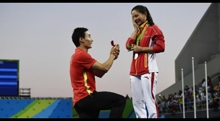 นักกีฬาว่ายน้ำชาย