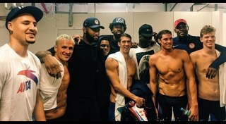 นักกีฬาว่ายน้ำชาย