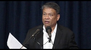 วัชระ เพชรทอง