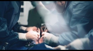 ผ่าตัดเนื้องอกในสมอง