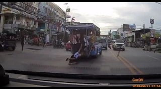 เด็กตกรถ