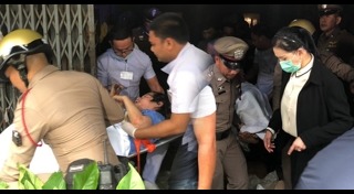 ปวีณา หงสกุล