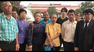 ไฟไหม้รถตู้