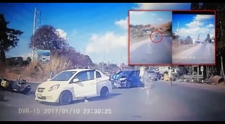 บิ๊กไบค์ชนรถเก๋ง