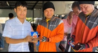 เก็บกระเป๋าเงินคืนเจ้าของ